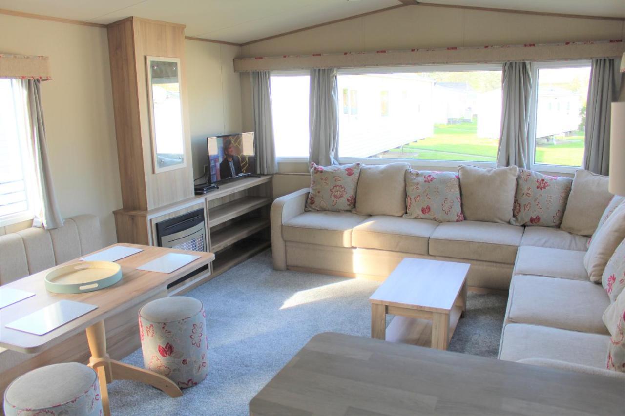 Newquay Bay Resort - Spacious - Sleeps 6 - Close To Porth Beach Bagian luar foto