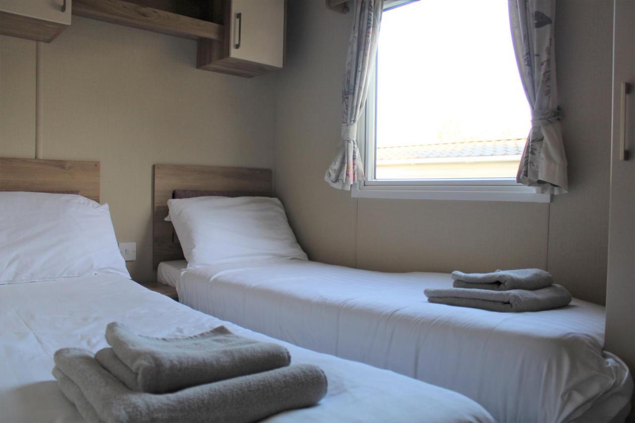 Newquay Bay Resort - Spacious - Sleeps 6 - Close To Porth Beach Bagian luar foto